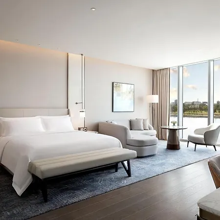 Hotel The St. Regis
