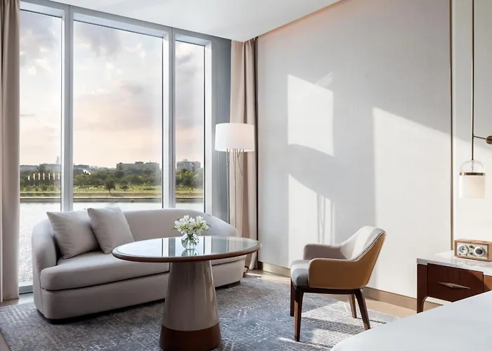 ホテル The St. Regis 5*